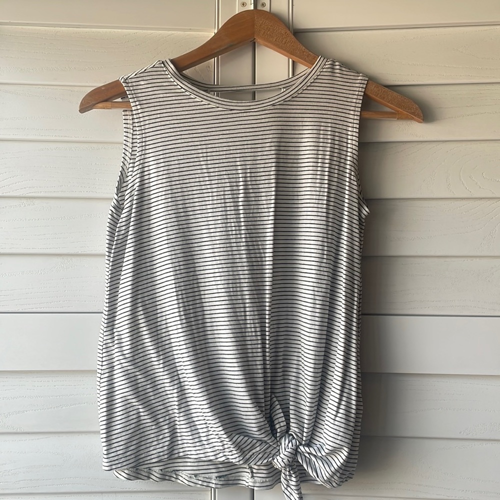 Girls Size Large (10/12) Old Navy tank top